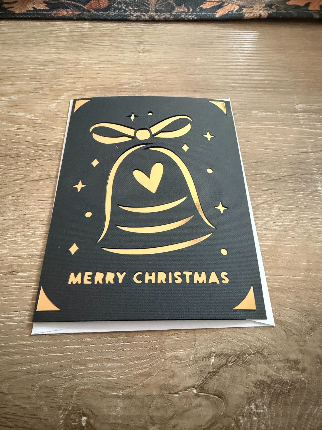 Cricut Christmas Card – Black and Gold Bell Design with “Merry Christmas” Cricut Christmas Card – Black and Gold Bell Design with “Merry Christmas”
