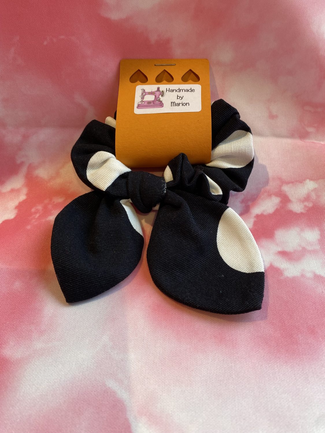 Scrunchies with a bow Scrunchies with a bow