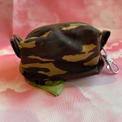 ‘Poo’ bag holder