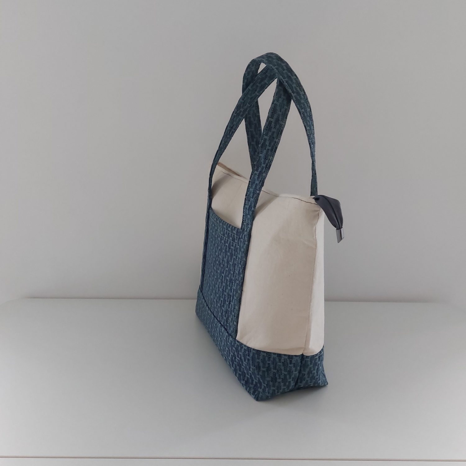 Dark Blue Zippered Tote Bag Dark Blue Zippered Tote Bag