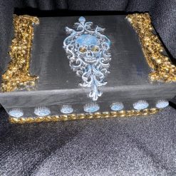 Skull trinket box