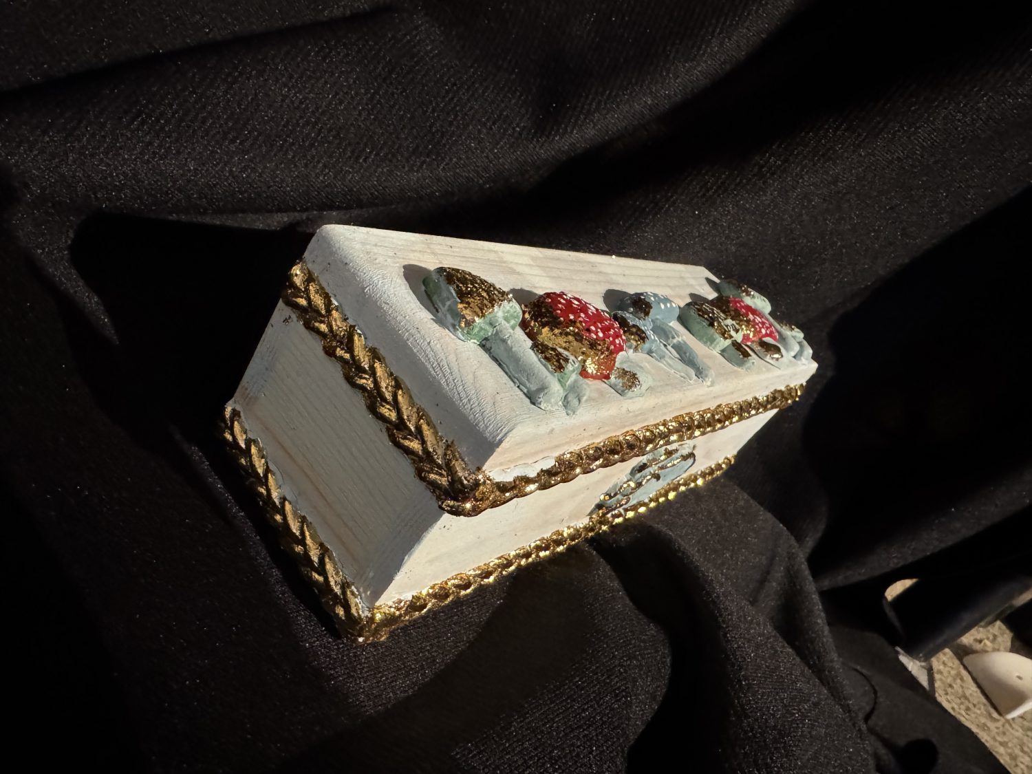 IMG_0652 Mushroom trinket box 4