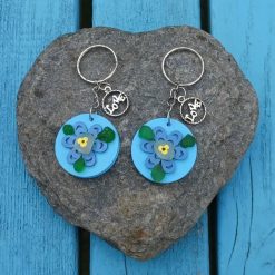 1 x Cornish Sea Glass Forget Me Not flower Keyring Ooak Wood Handmade Gifts