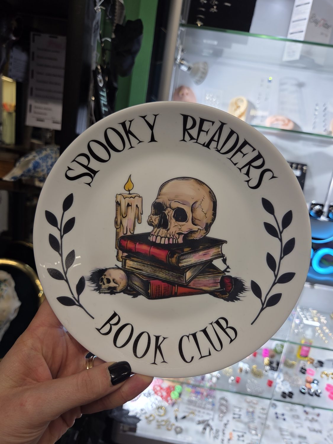 🖤 Book lover-Inspired Plates – Spooky readers 🖤 Book lover-Inspired Plates – Spooky readers