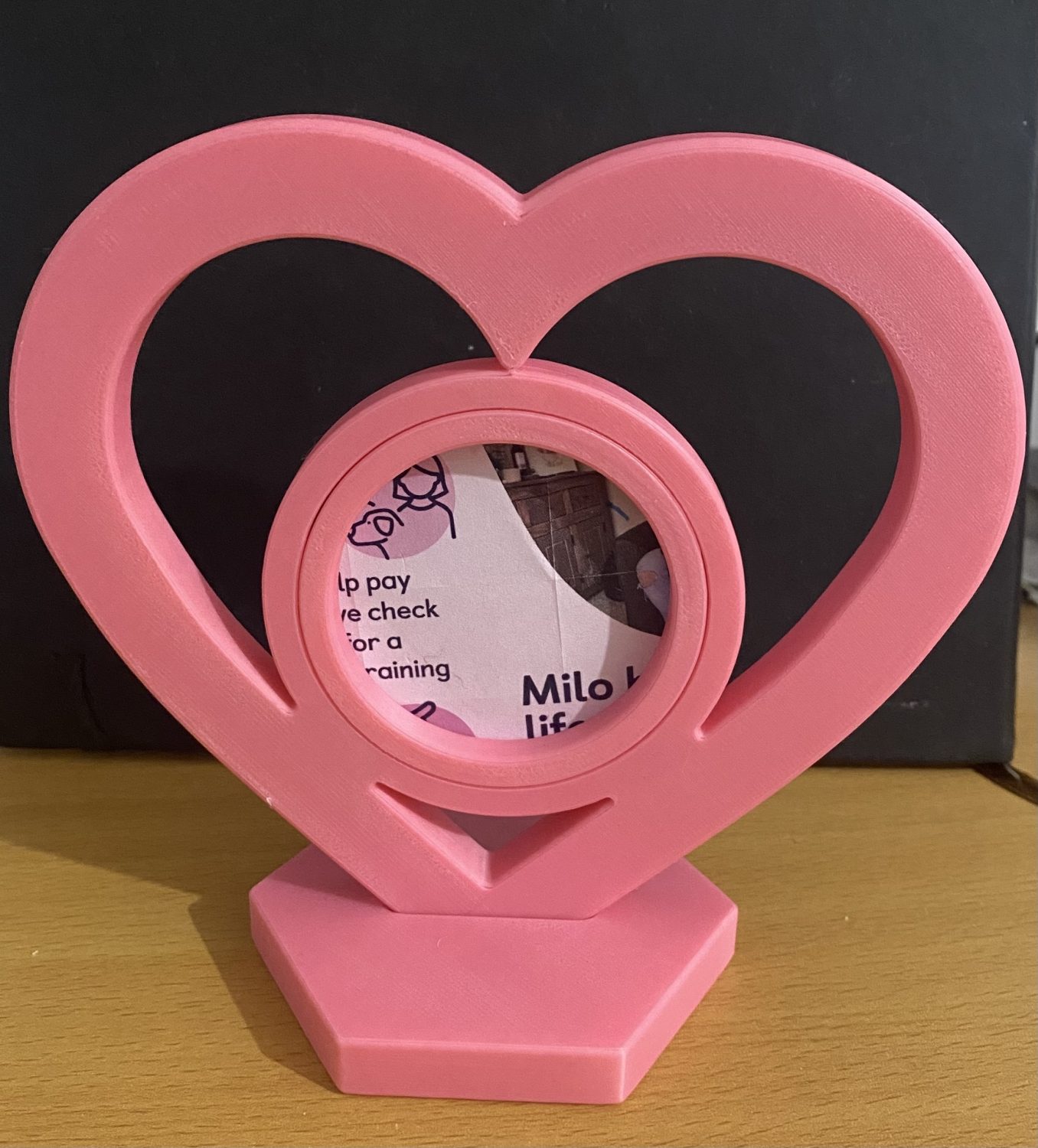 Heart Photo Frame with circle Insert – Freestanding Heart Photo Frame with circle Insert – Freestanding