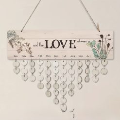 Wooden Hanging Love Calendar with 100 Hanging pendants