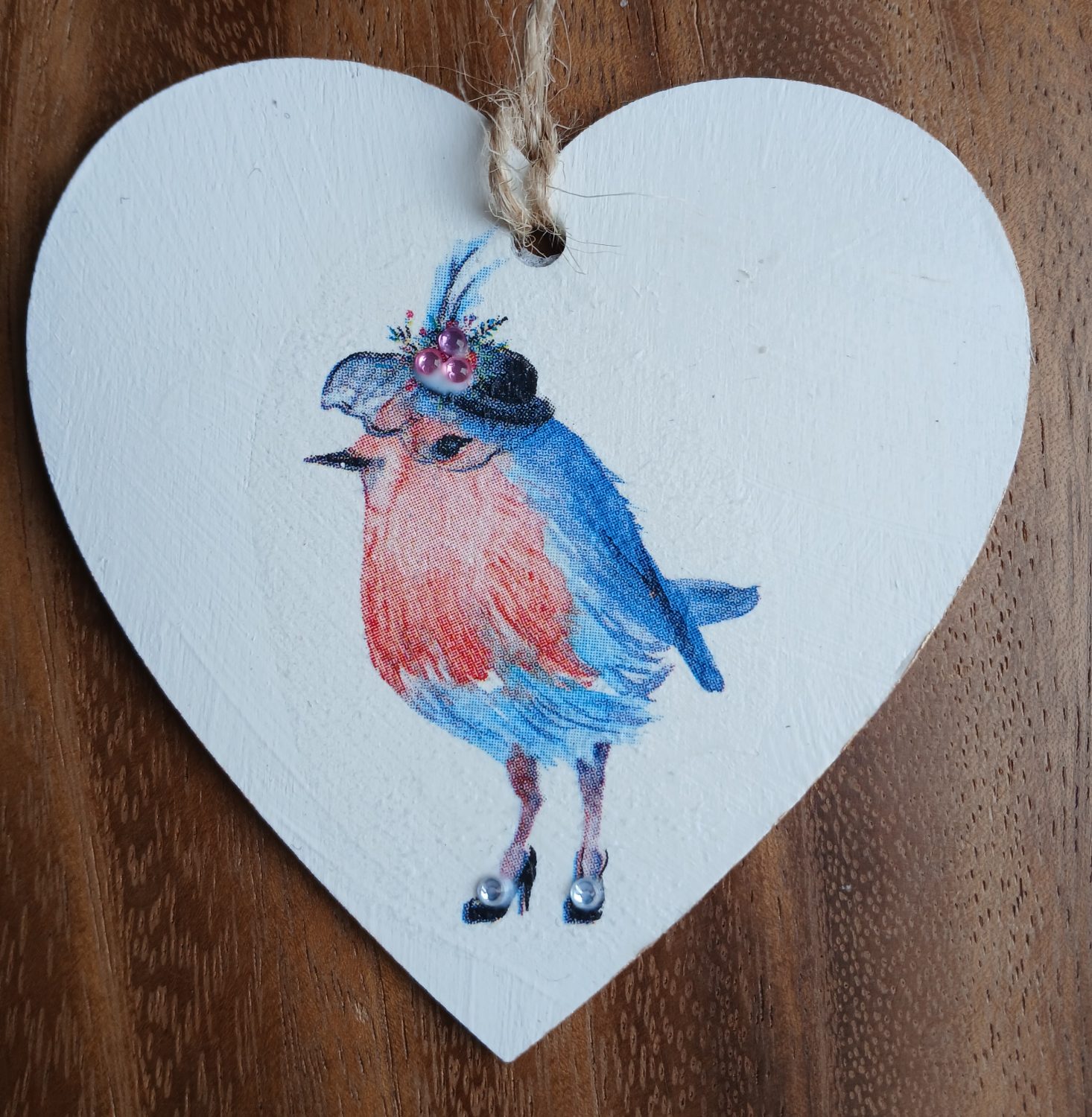 20260208_133227 Wooden Hanging Decoration. Bird/Robin 1