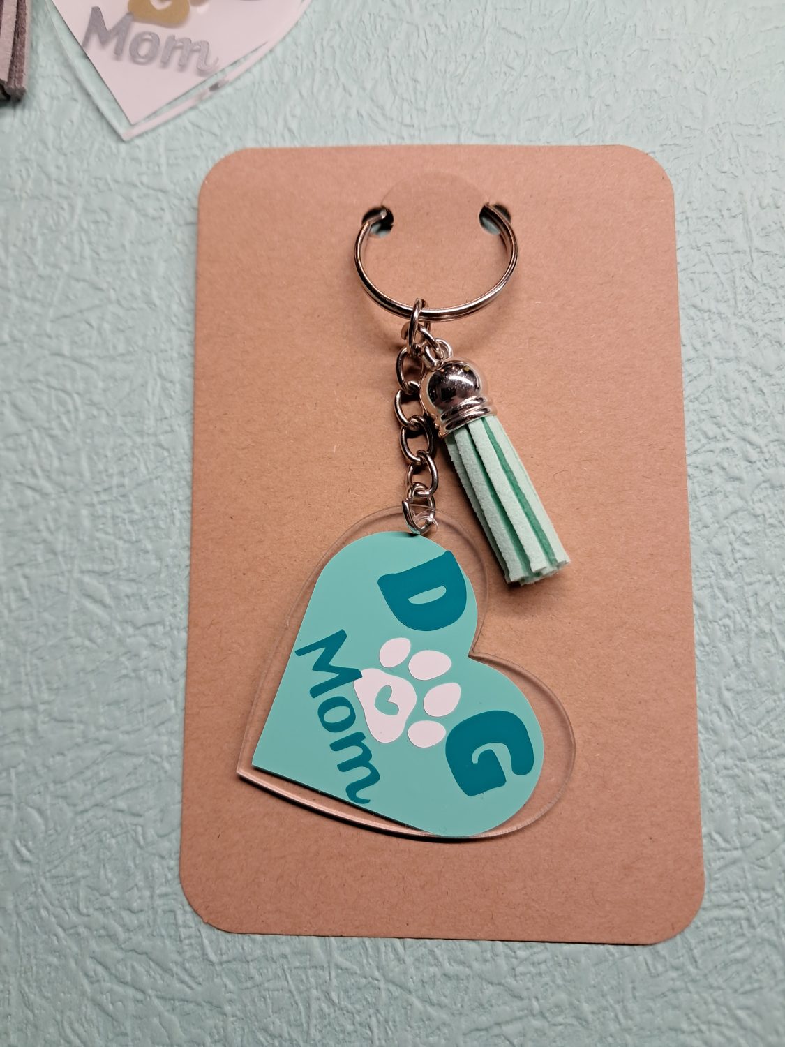 20260216_170426 Dog Mom Keychain 4