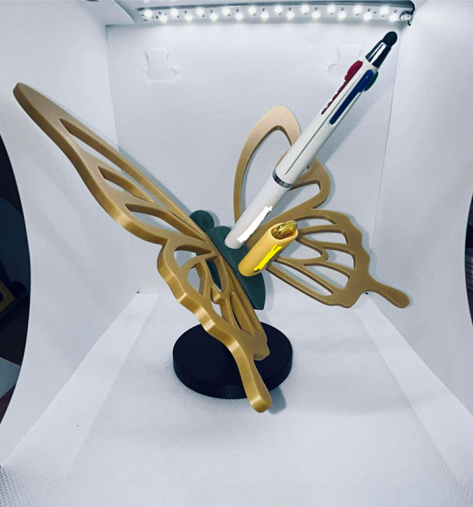 Butterfly Wing Desk Organiser – Modern Pen and USB Holder Butterfly Wing Desk Organiser – Modern Pen and USB Holder