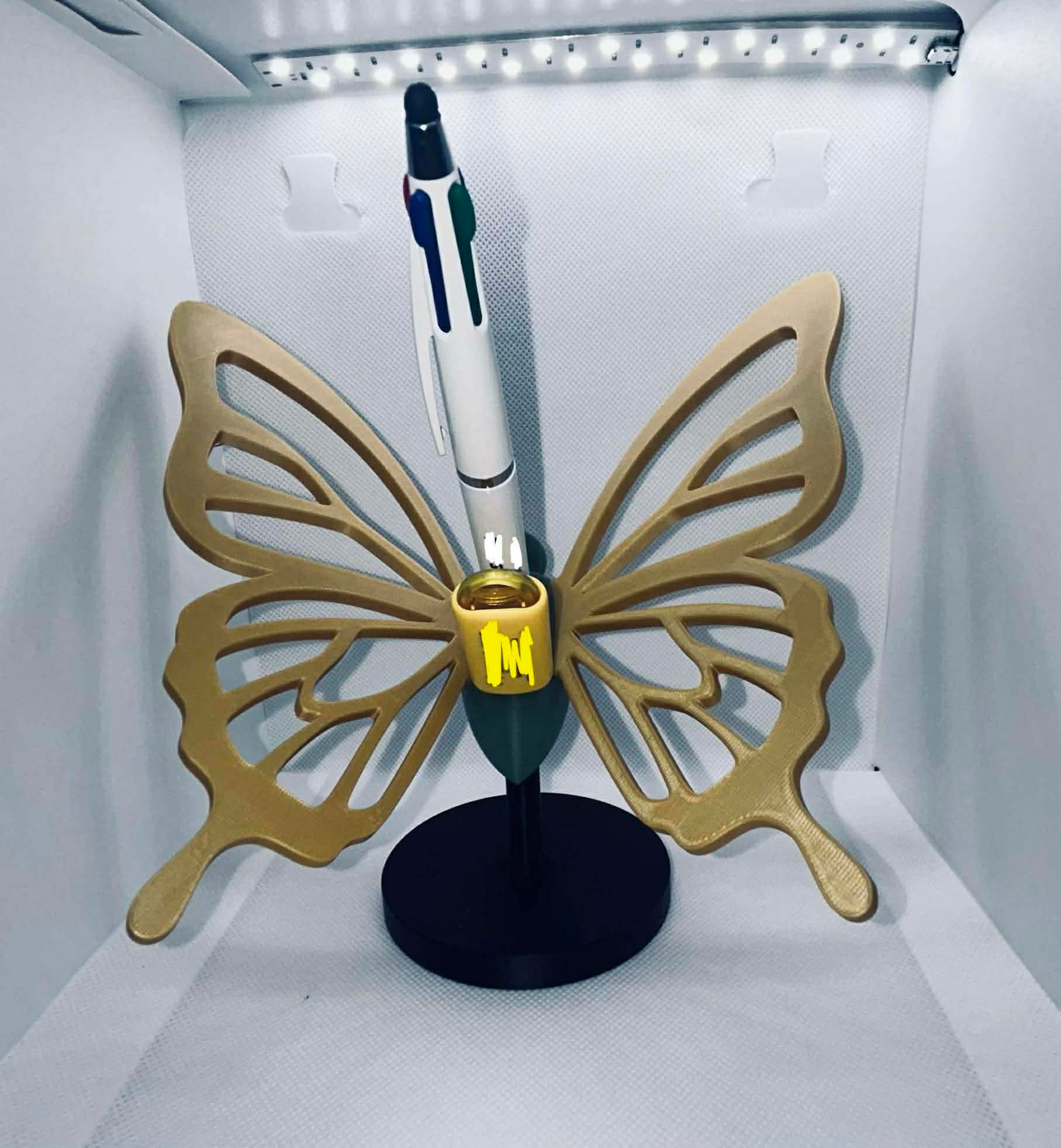 Butterfly Wing Desk Organiser – Modern Pen and USB Holder Butterfly Wing Desk Organiser – Modern Pen and USB Holder
