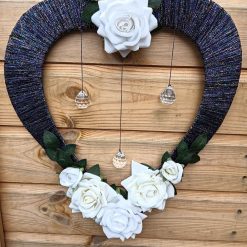 an all year round wall hanger