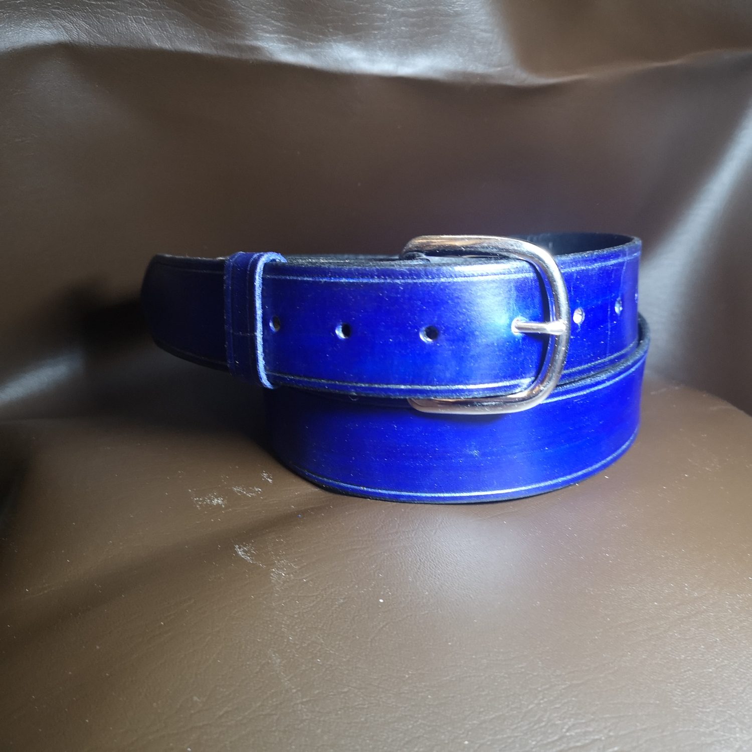 Plain Coloured handmade 1 1/2" Hide Belt Plain Coloured handmade 1 1/2" Hide Belt