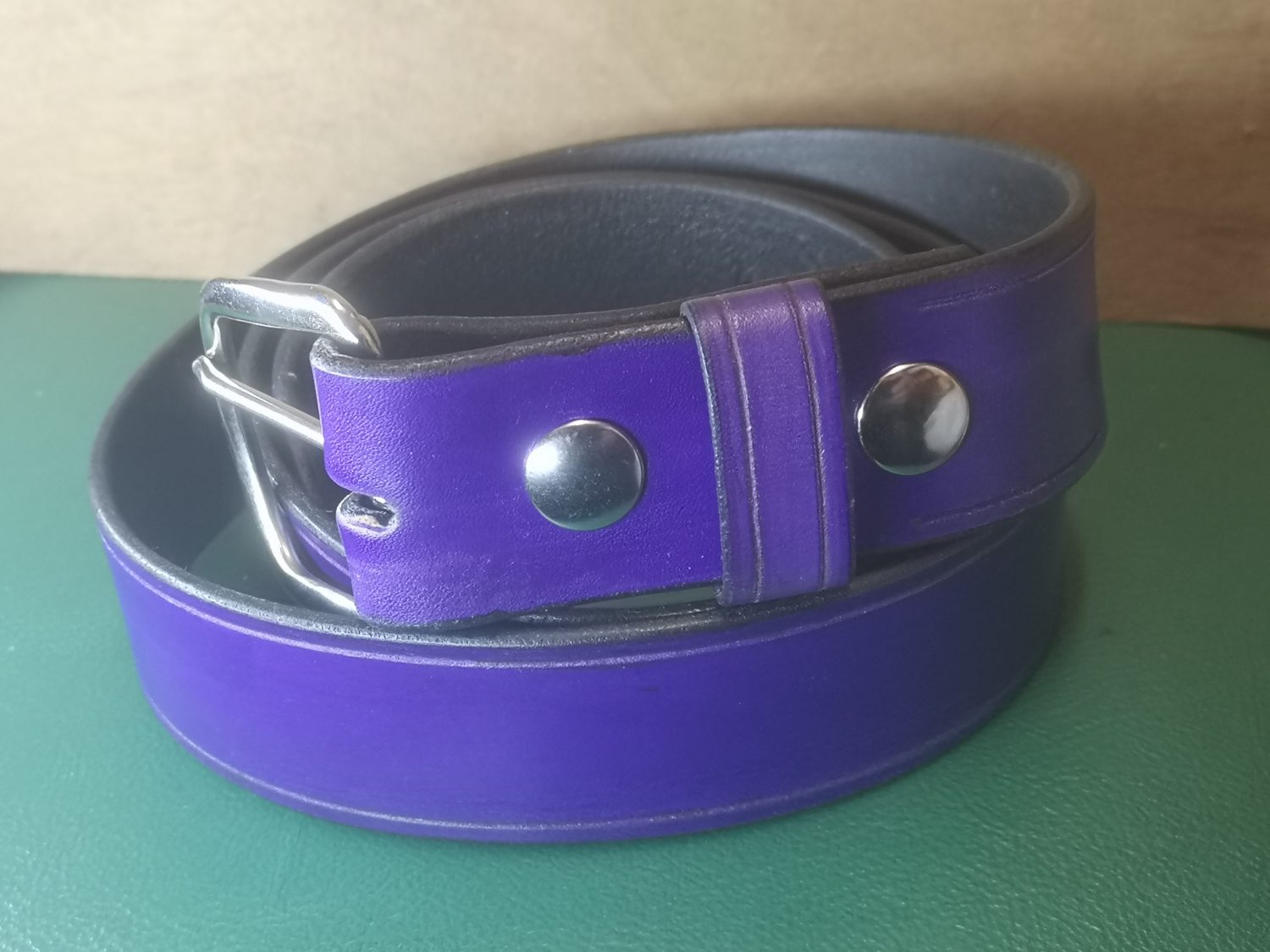 Plain Coloured handmade 1 1/2" Hide Belt Plain Coloured handmade 1 1/2" Hide Belt