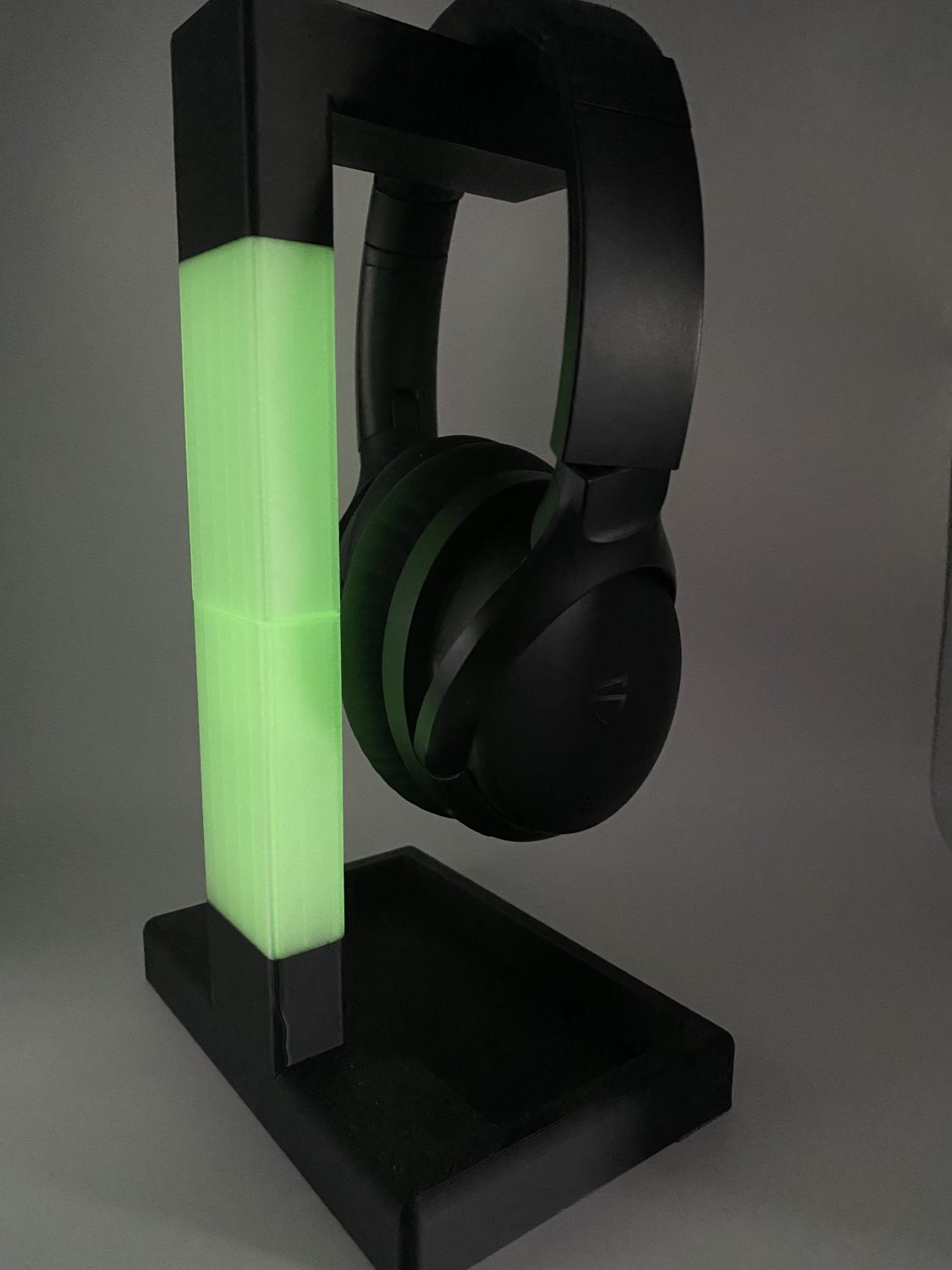 Neon headphone stand - modern gaming - glow style headset holder UK Made Neon headphone stand - modern gaming - glow style headset holder UK Made
