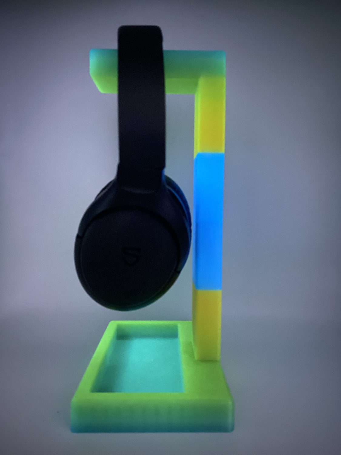Neon headphone stand - modern gaming - glow style headset holder UK Made Neon headphone stand - modern gaming - glow style headset holder UK Made