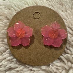 Tear drop stud earrings 2