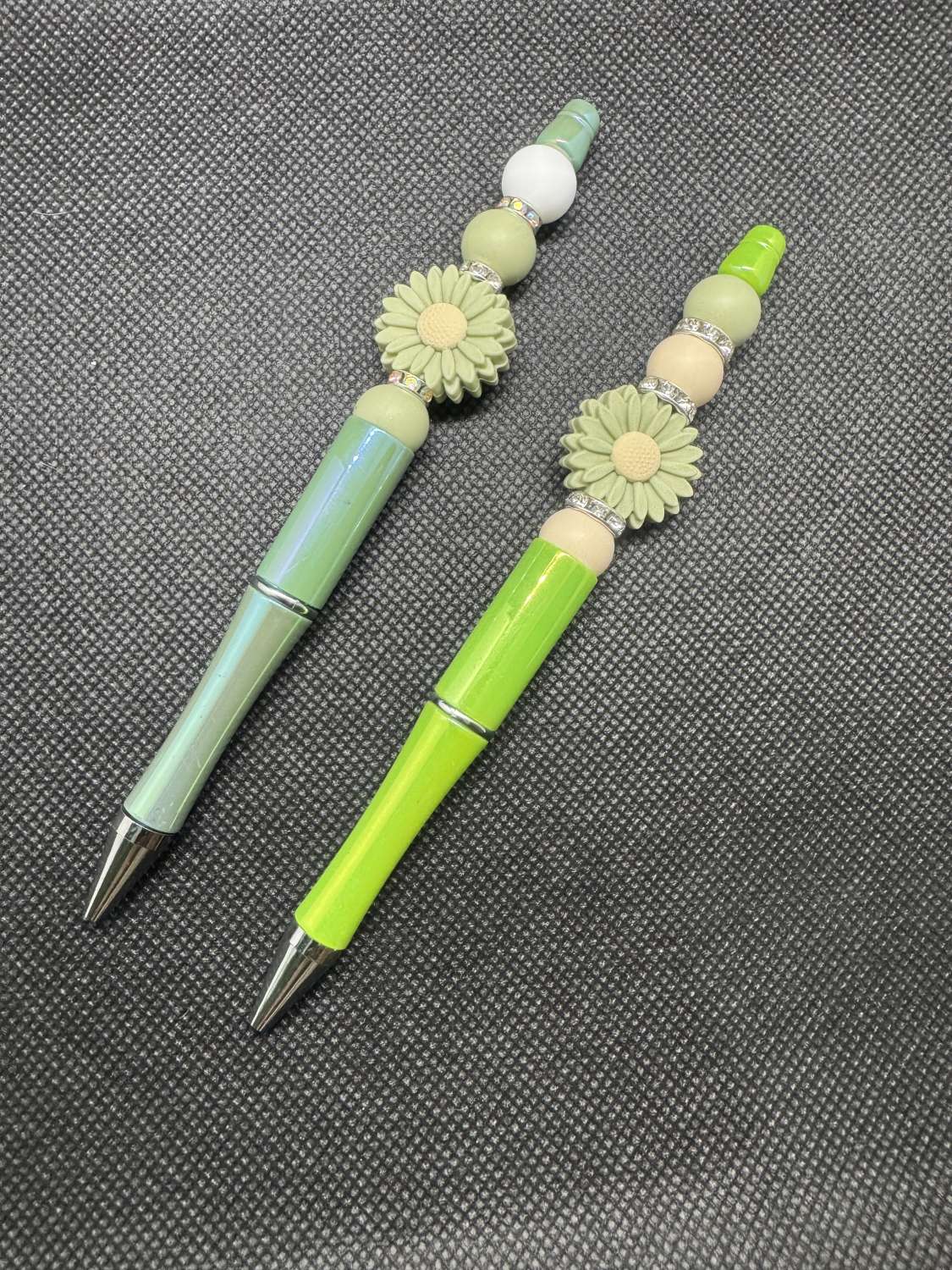 Pen with silicone flower - Purple Pen with silicone flower - Purple