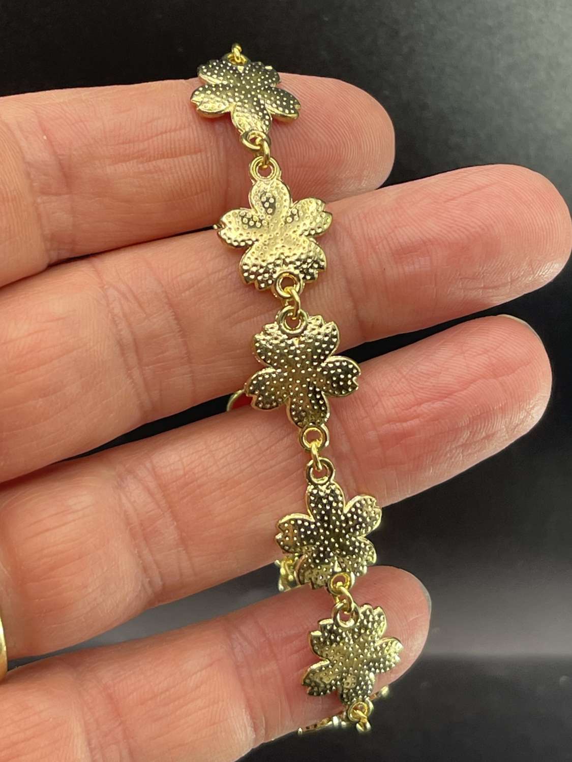 Crystal Bloom Bracelet - Red Crystal Bloom Bracelet - Red