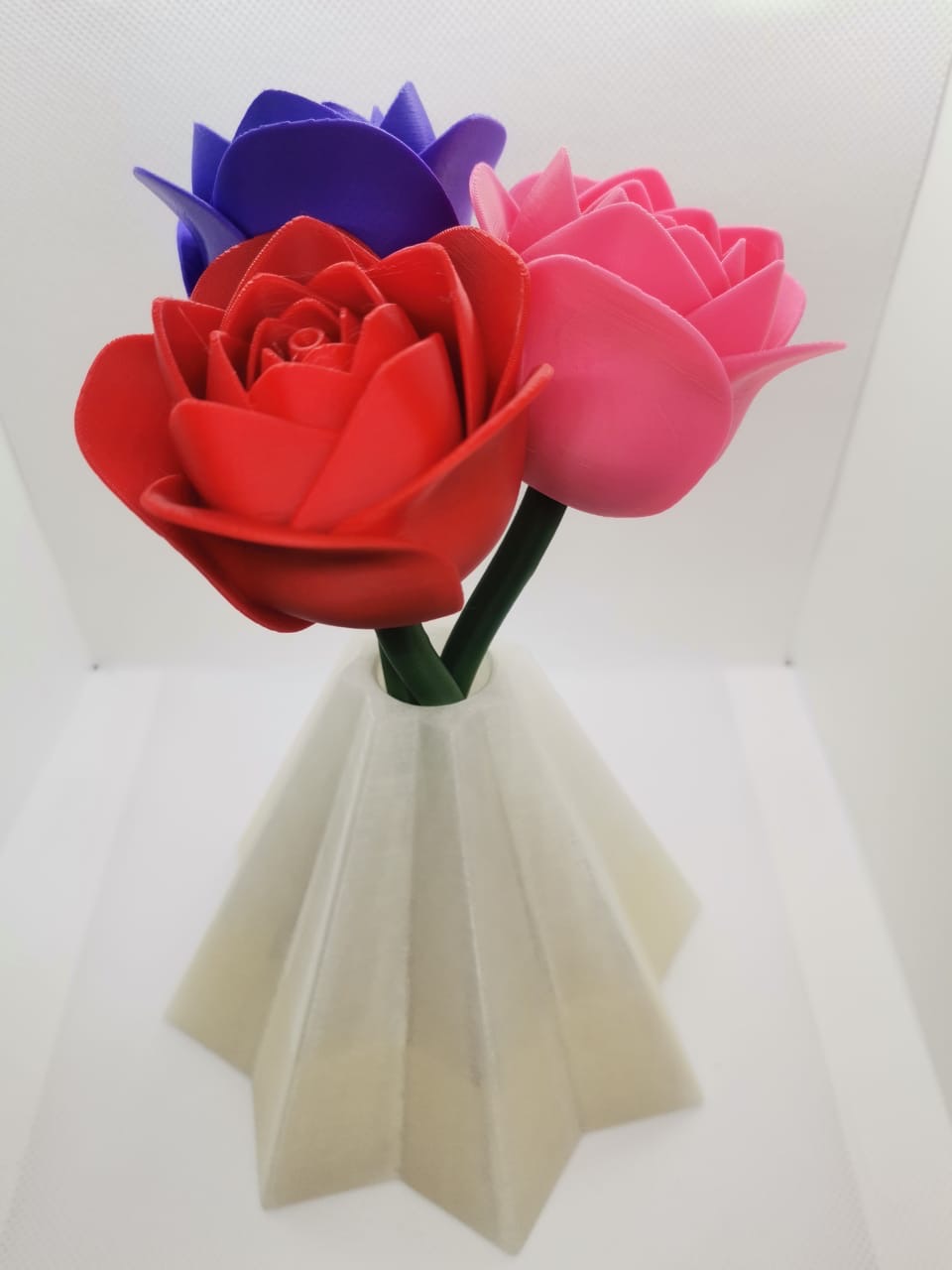 Luxury Forever Rose display with glow in the dark vase Luxury Forever Rose display with glow in the dark vase