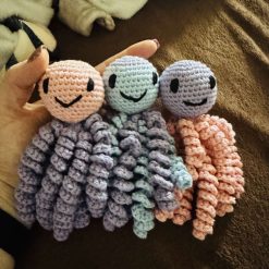 Crochet baby Snuggle: medium