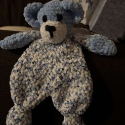 Crochet baby Snuggle: medium