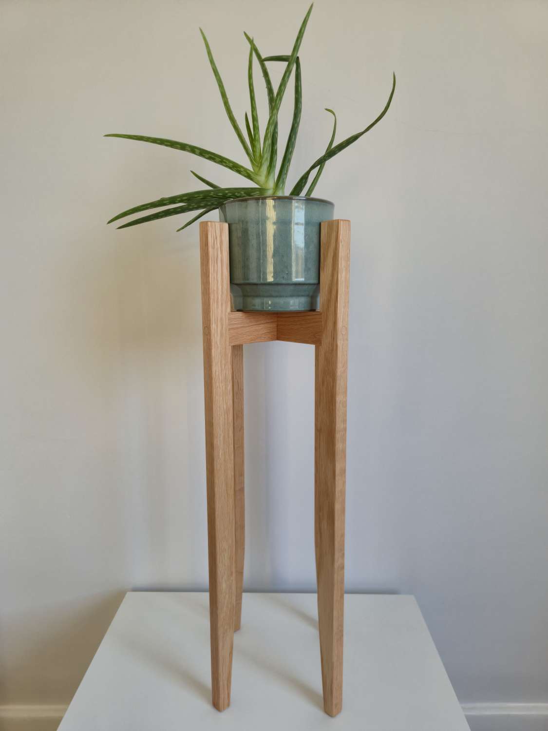 20260124_150950 Oak Plant Stand 60cm Tall 2