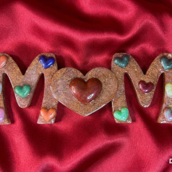 Mum Free Standing Resin Ornament. Mum Hearts