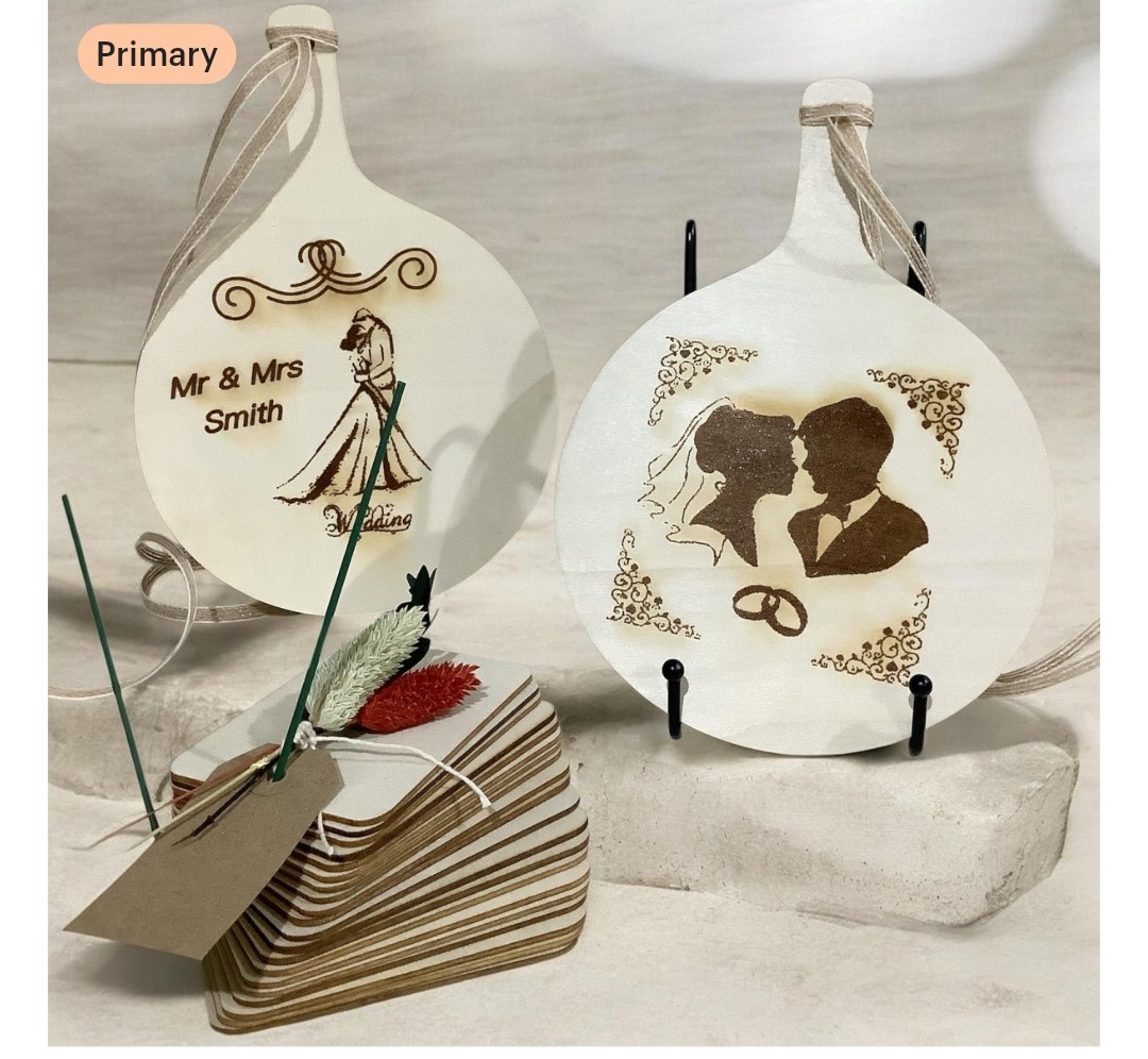 Wedding guests stand/wooden note Wedding guests stand/wooden note