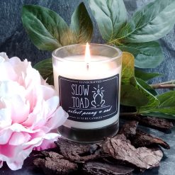 Velvet Peony & Oud Scented Candle