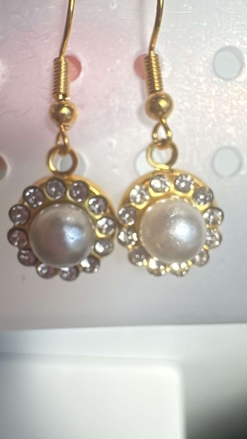 CRYSTAL CHARM COLLECTION CRYSTAL CHARM COLLECTION