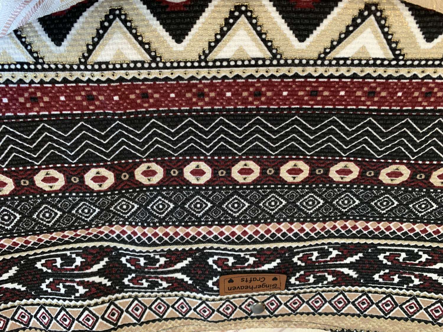 Hobo bag made with recycled fabric with a tribal pattern Hobo bag made with recycled fabric with a tribal pattern