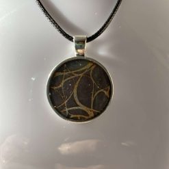 🖤✨ Handmade marble effect Style Round Pendant ✨🖤