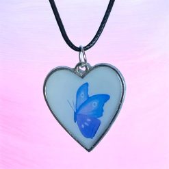 🦋💙 Beautiful handmade resin heart butterfly necklace 🦋💙