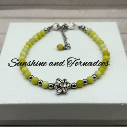 Yellow Chalcedony Bee Bracelet, Dainty Gemstone Bracelet, Bee Charm Jewellery, Minimalist Beaded Bracelet, Handmade Crystal Bracelet, Gift for Her.