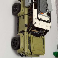 Land Rover discovery 42110 3d printed Wall Mount – Lego Floating Display Bracket