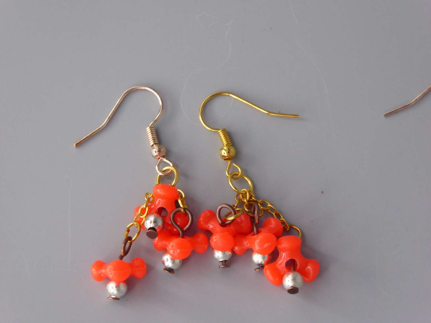 red tri bead dangle earrings length 23mm width 23mm red tri bead dangle earrings length 23mm width 23mm