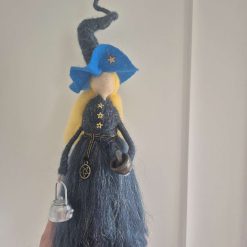 Bella, the kitchen witch 1 Bella, the kitchen witch 1