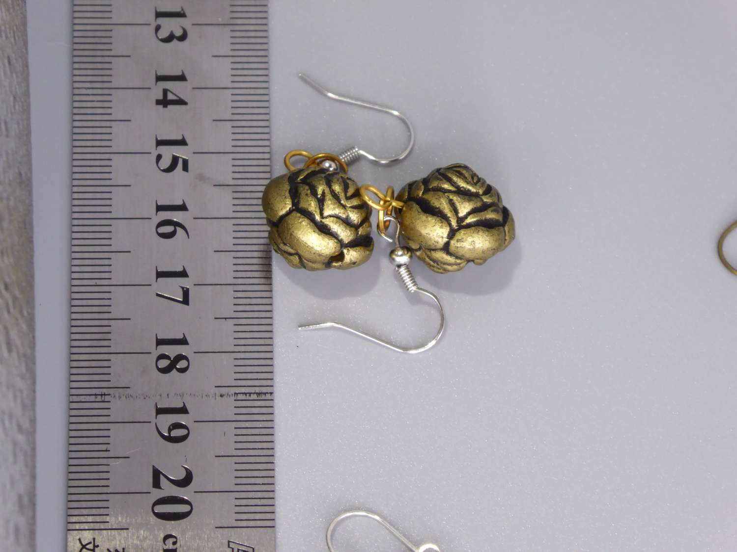 puffed flower beaded earrings length 20mm width 15mm puffed flower beaded earrings length 20mm width 15mm