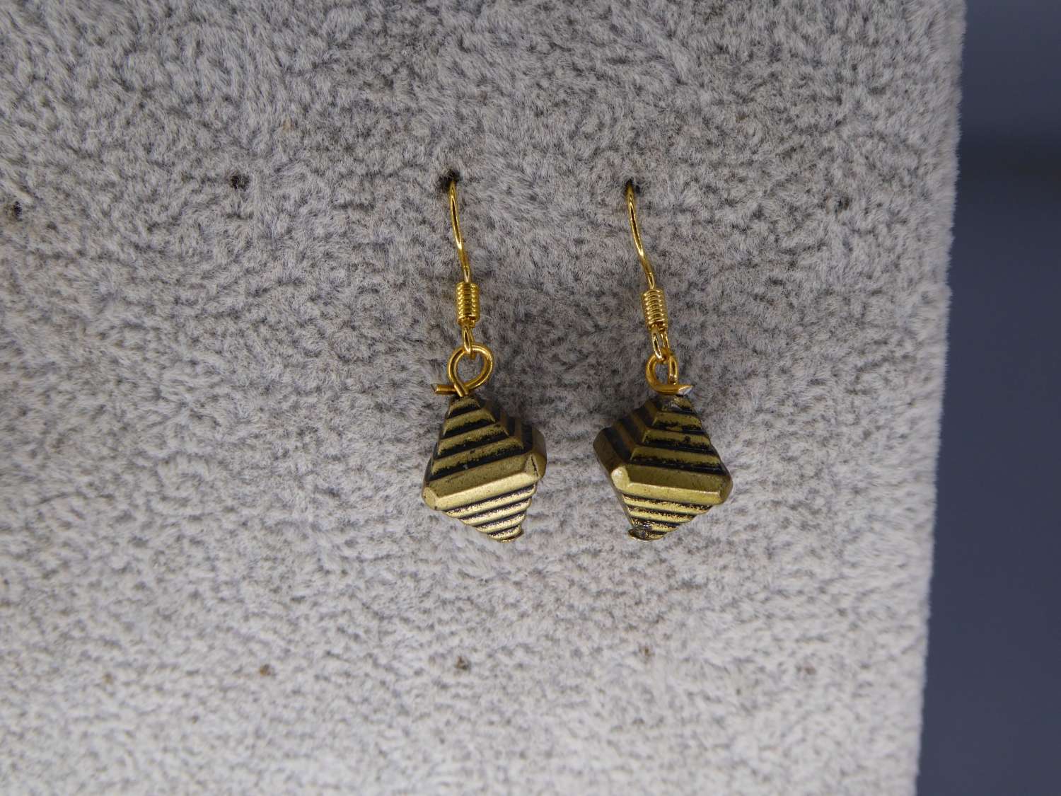 pyramid beaded earrings. length 17mm width 9mm pyramid beaded earrings. length 17mm width 9mm