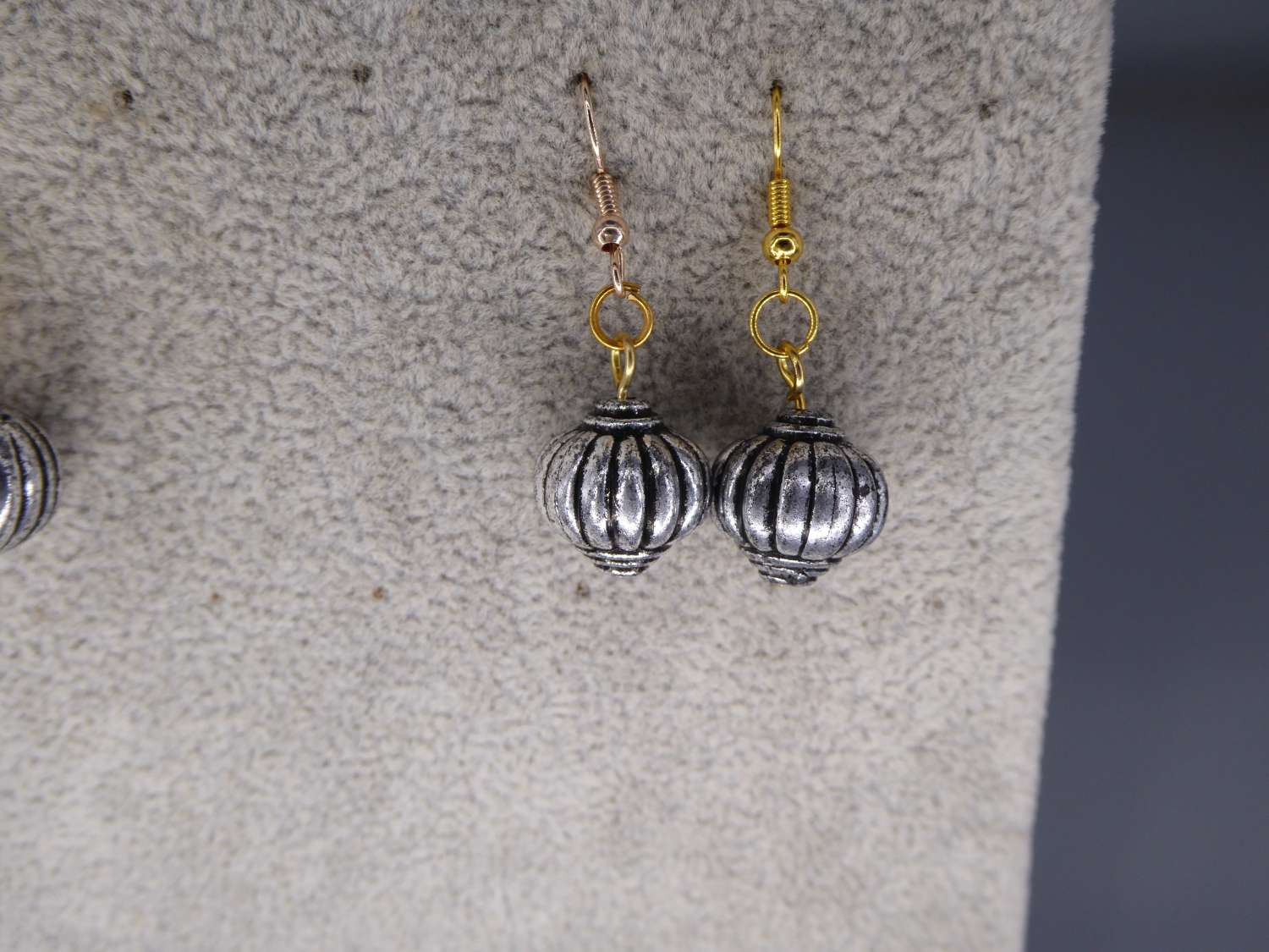 Silver Fluted Earring drop earrings. length 19mm width 13mm Silver Fluted Earring drop earrings. length 19mm width 13mm