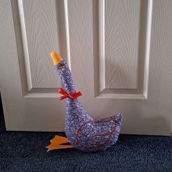 GWENDOLYN GOOSE DOORSTOP - Filled complete Door Stop - Vintage Floral