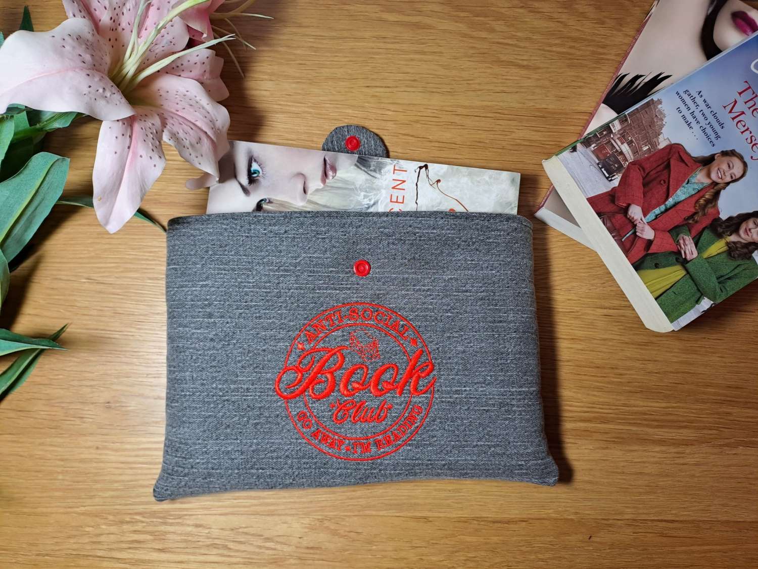 Book sleeve - ANTI-SOCIAL - Grey denim Book sleeve - ANTI-SOCIAL - Grey denim