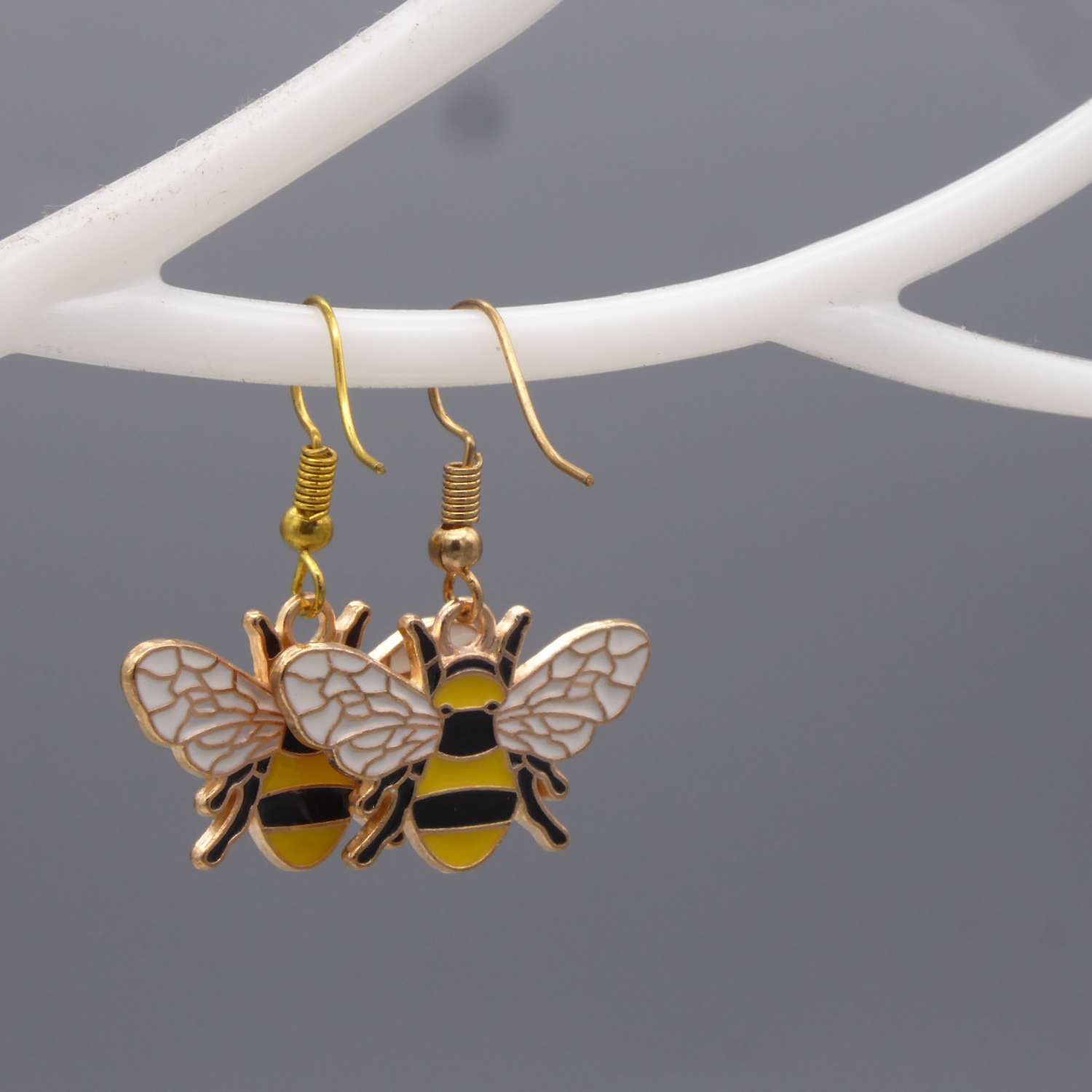 bee earring dangle earrings length 17mm width 25mm bee earring dangle earrings length 17mm width 25mm