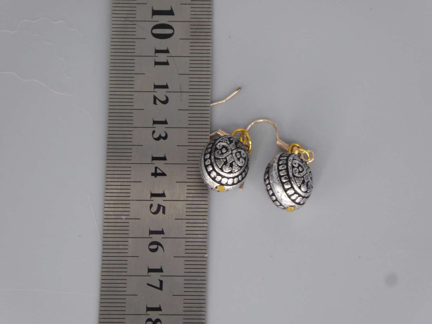 silver-toned filigree drop earrings length 20mm width 14mm silver-toned filigree drop earrings length 20mm width 14mm
