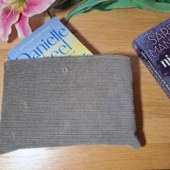Book sleeve - OLIVE CORD