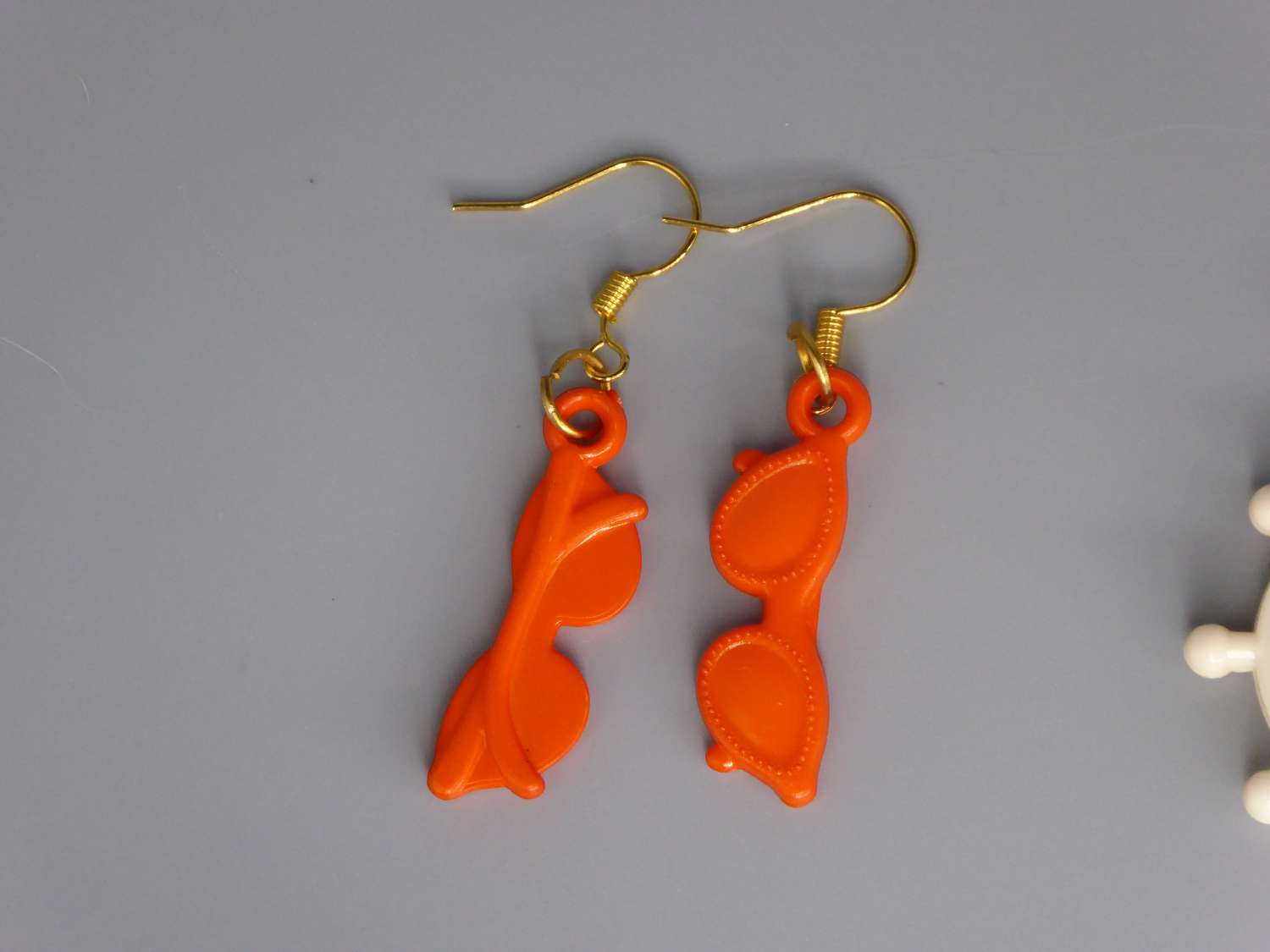 miniature orange sunglasses novelty earrings length 28mm width 9mm miniature orange sunglasses novelty earrings length 28mm width 9mm