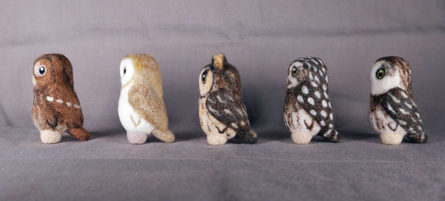 Wild Woolley Friends - Gazing Hare Wild Woolley Friends - Gazing Hare