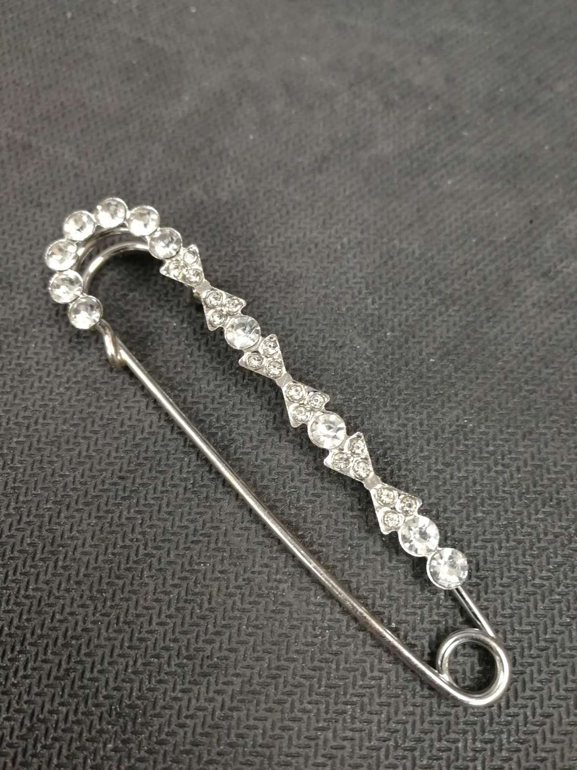 Plain Gold or silver -Coloured Pin, kilt pin Plain Gold or silver -Coloured Pin, kilt pin