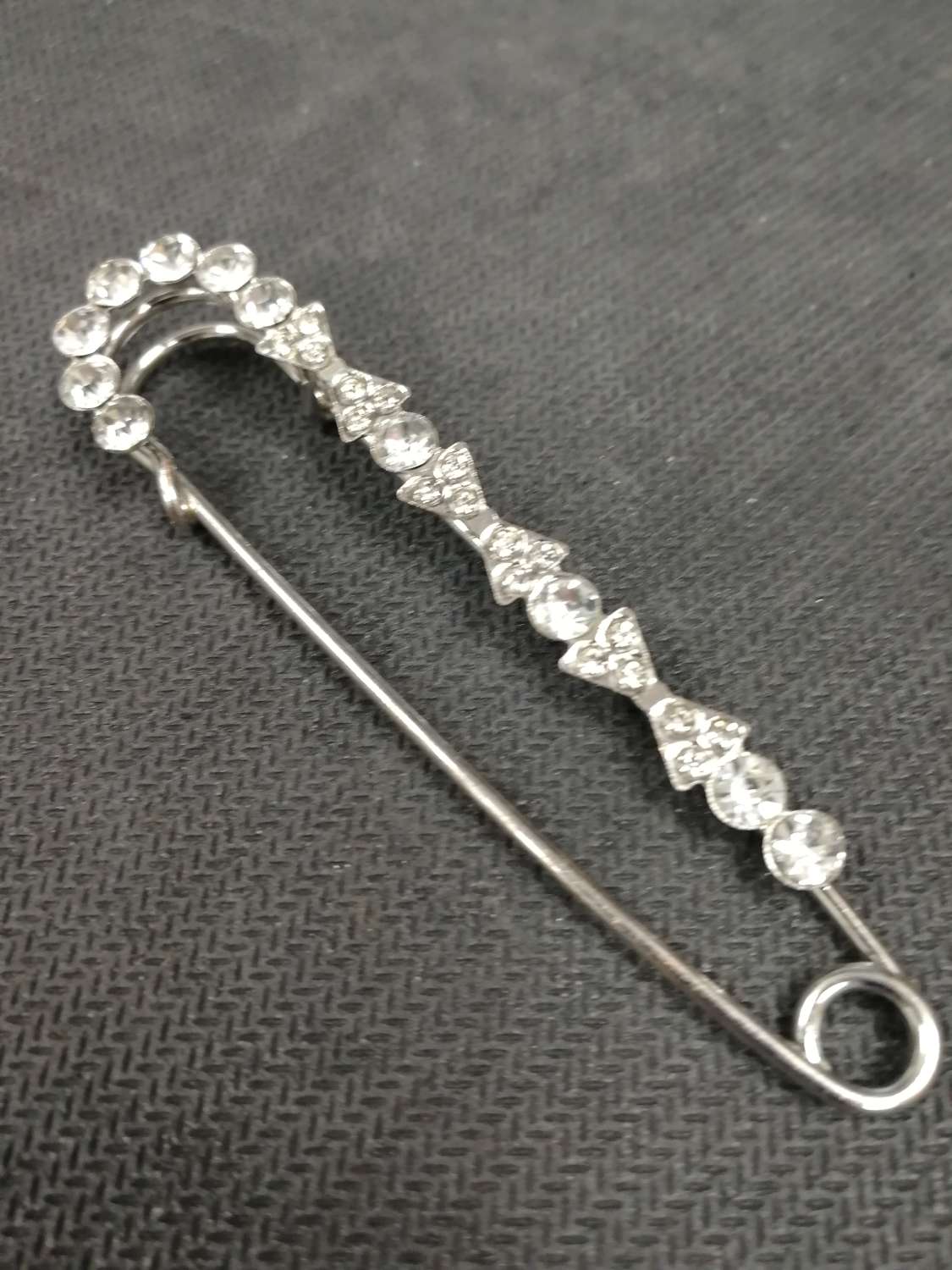 Plain Gold or silver -Coloured Pin, kilt pin Plain Gold or silver -Coloured Pin, kilt pin