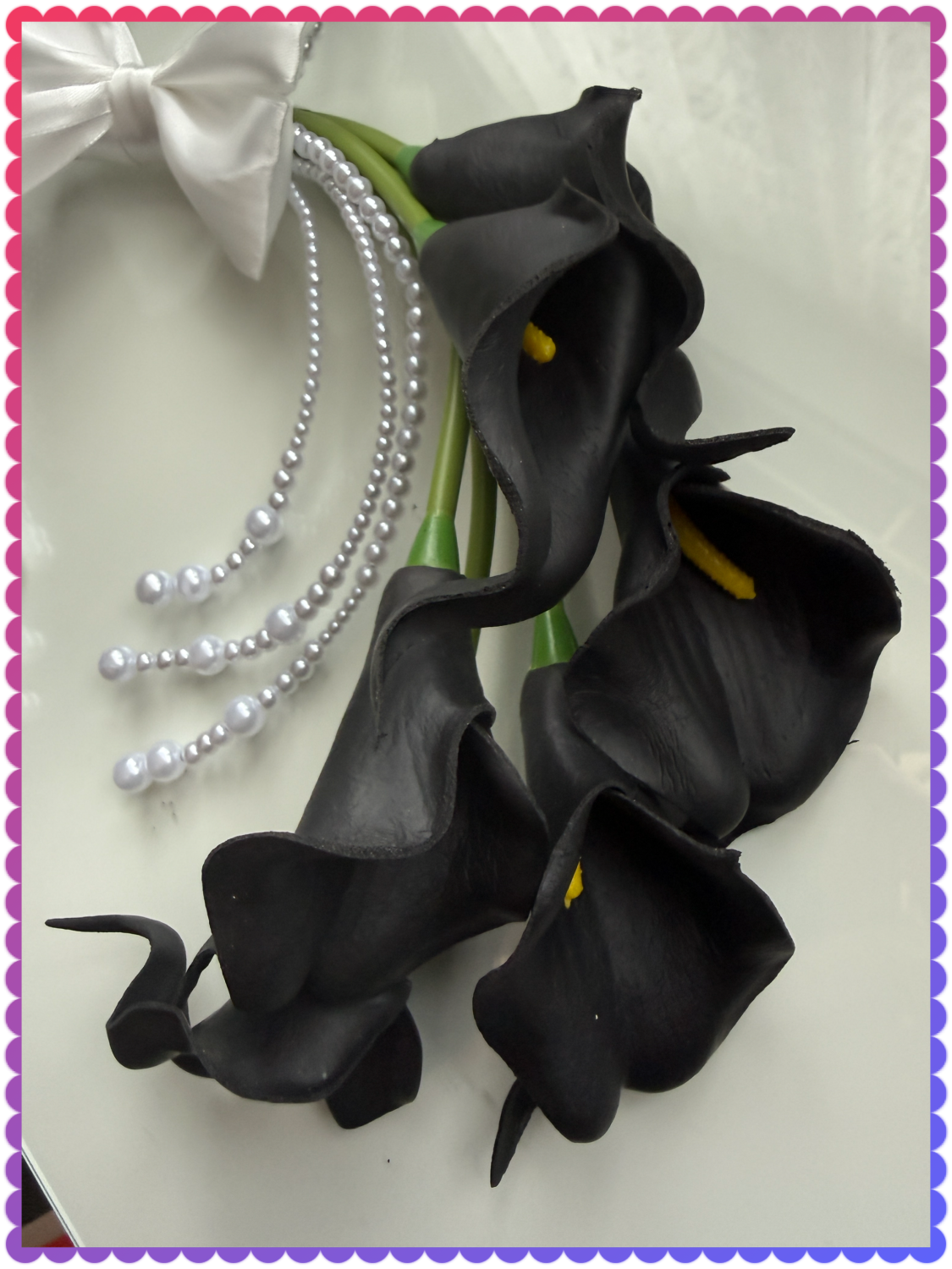 Black calla lily hoop bridal bouquet Black calla lily hoop bridal bouquet